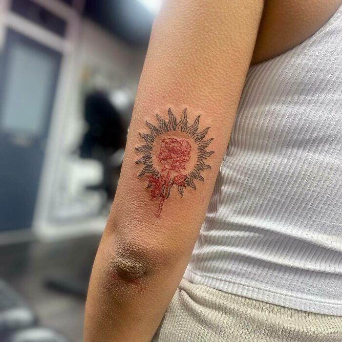 Rose And Sun! Always Love Linework Tattoos Like This