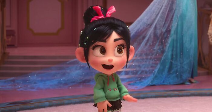 Vanellope wearing pink bow 