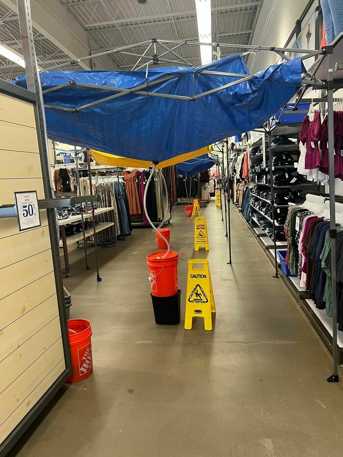 Witnessed This Setup To Deal With Roof Leaks At My Local Old Navy