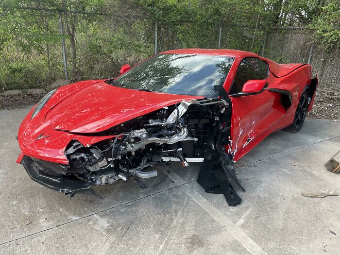 2023 Stingray With 103 Miles. Luckily No Injuries
