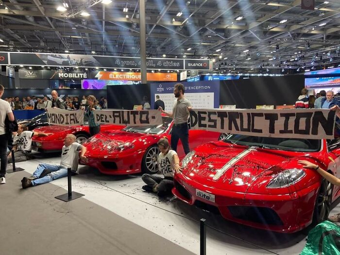 Protesters Mess With Ferraris In Paris