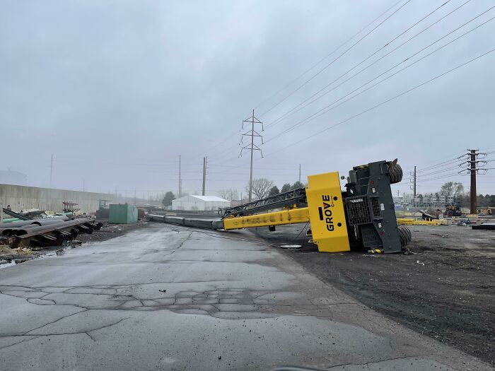 Just Got A Brand New Grove At Work! Annnnnnndd It’s Gone. Can’t Believe This Guy Has A License!