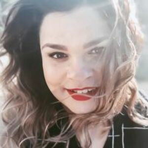 laurel_button avatar