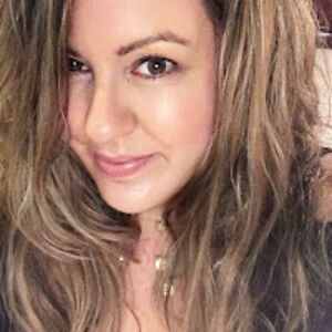 lezleebushfield avatar