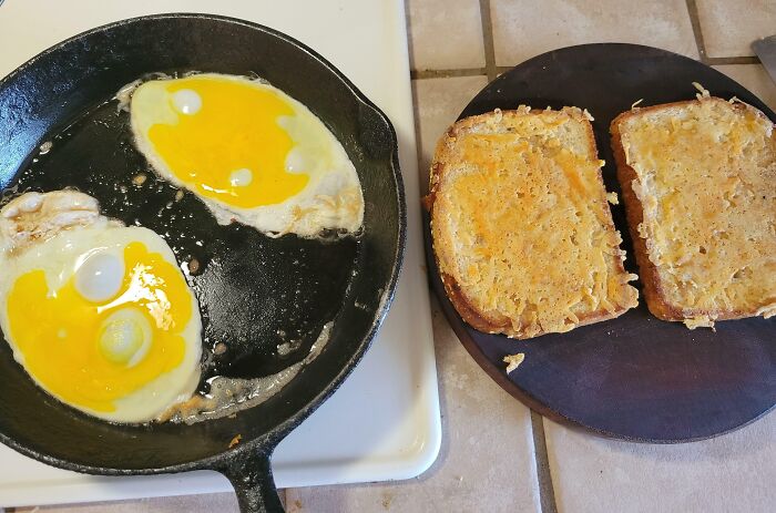 So, I Like Fried Egg Sandwiches With Ketchup, But Hate The Way Ketchup Makes The Bread Soggy. My Solution? A Cheese Crust On The Inside Faces Of The Bread