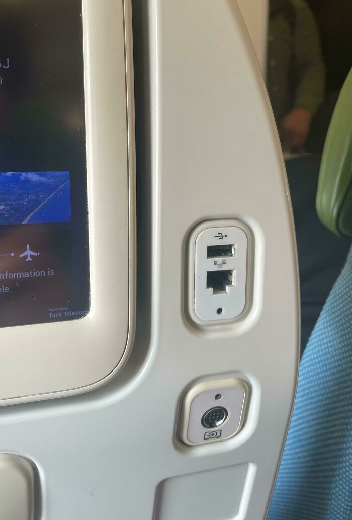 Plane Seat Has An Ethernet Port