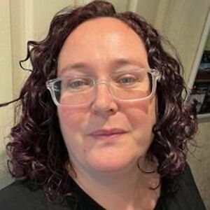 hollypearce75 avatar