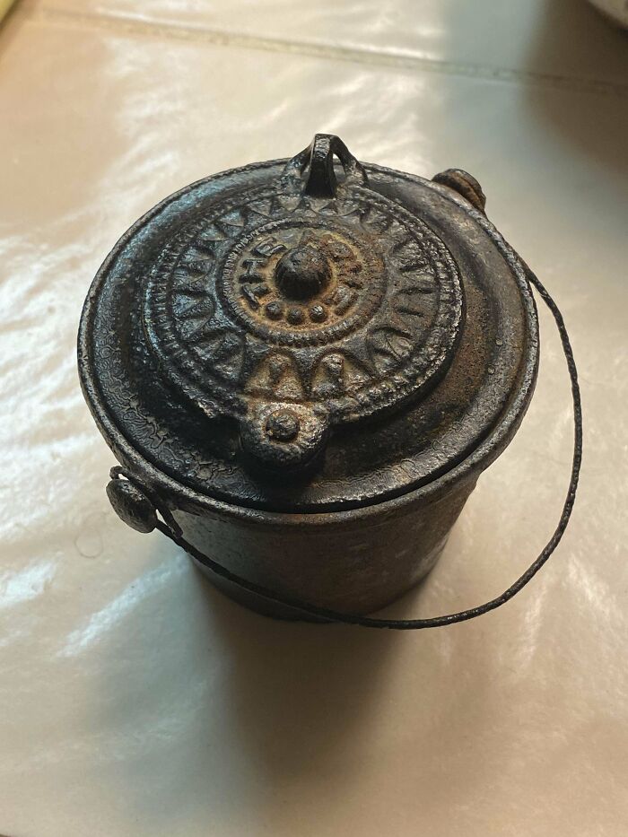 Cast Iron Tiny Pot Thing. Double Walled