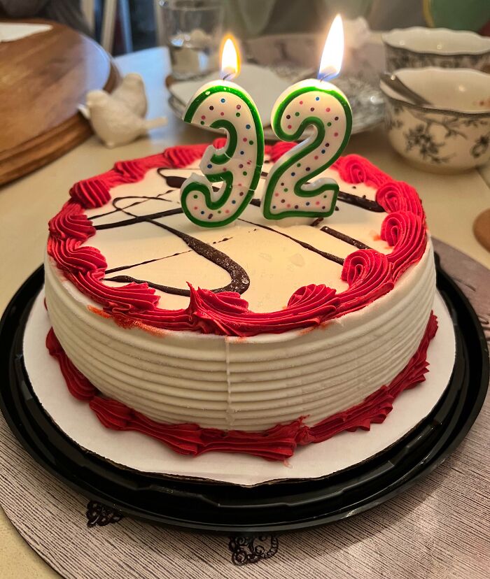 My Parents Threw Me A Belated Birthday Party At Their House, And My Mom Was Confident She Had The Correct Candles Before I Showed Up