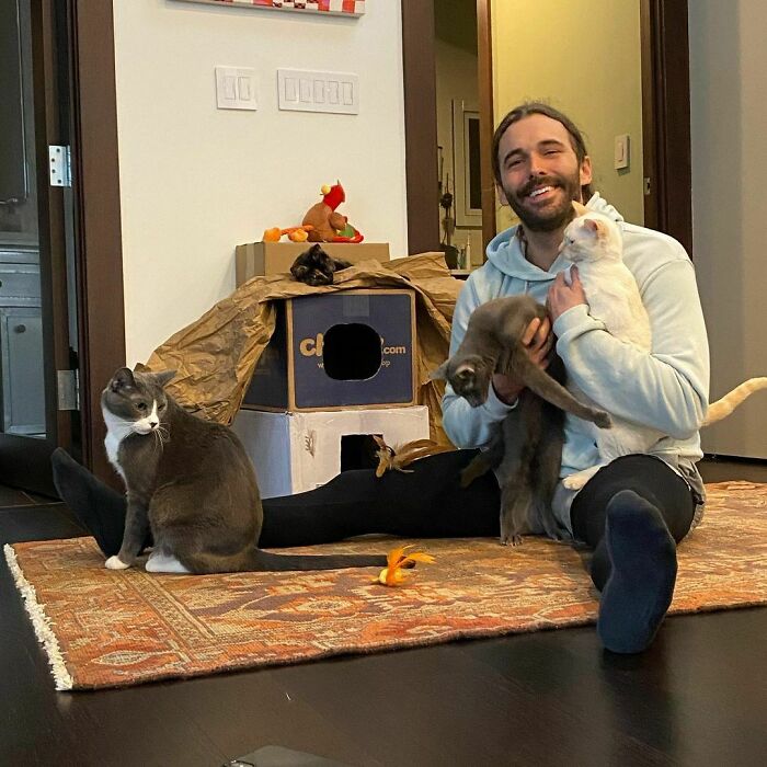 Jonathan Van Ness With Cats Larry, Liza, Lady G, And Matilda