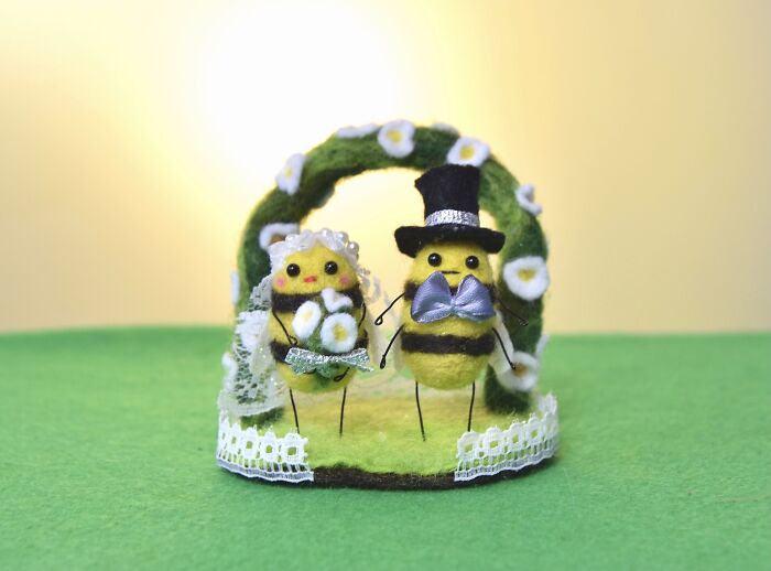 Wedding Cake Topper Bees