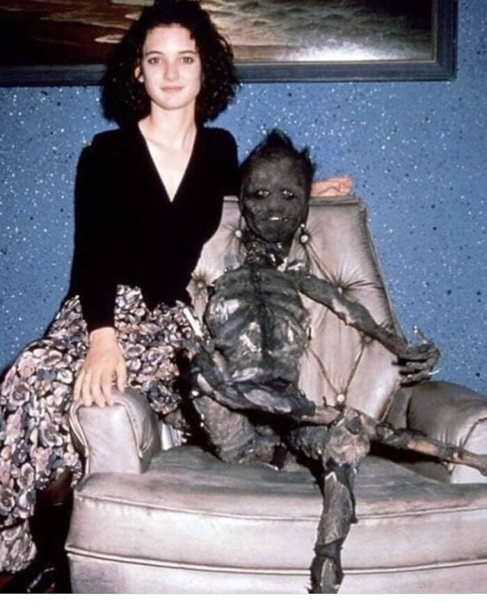 Winona Ryder On The Set Of Beetlejuice In 1988