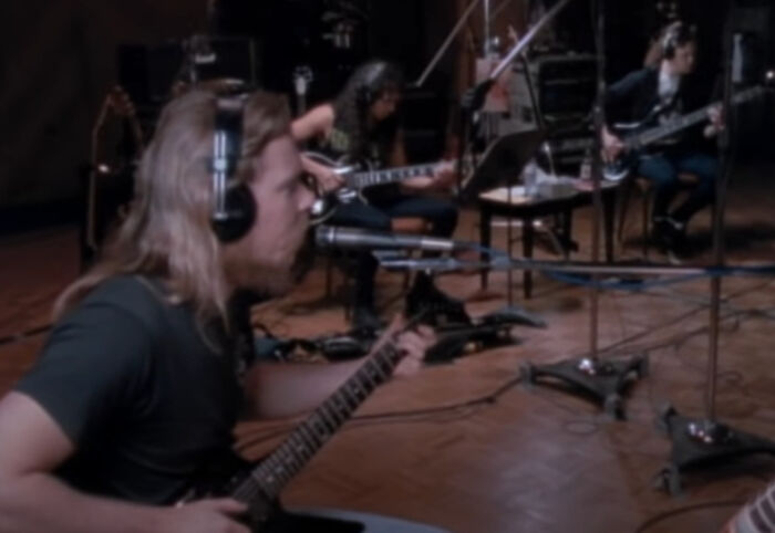 A Metallica Hit Was Written While James Hetfield Was On The Phone
