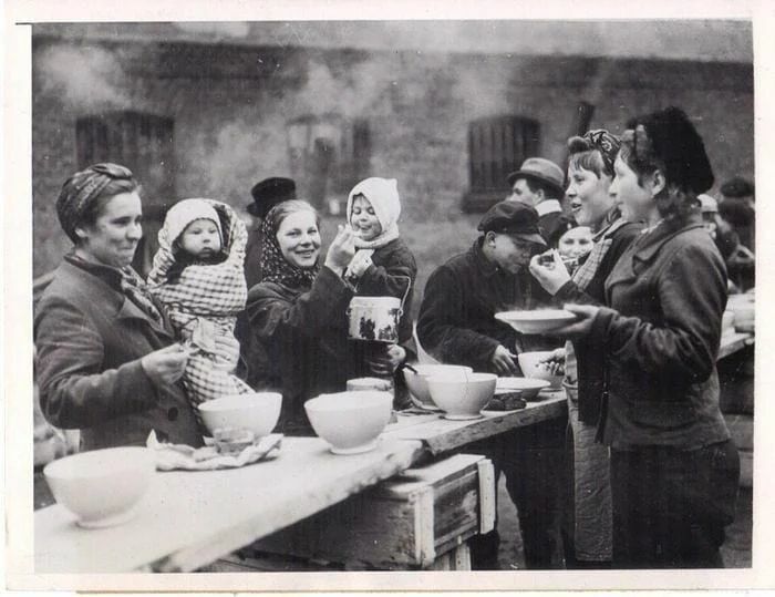 Refugiados ucranianos en Alemania en 1945
