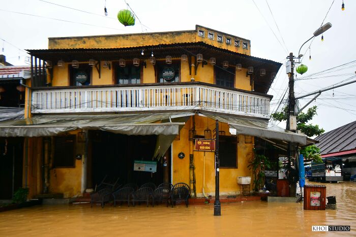 I Travelled To Hoi An, Vietnam, And Took Pictures To Show What People’s Life Looks Like During Flood Season I Travelled To Hoi An, Vietnam, And Took Pictures To Show What People’s Life Looks Like During Flood Season