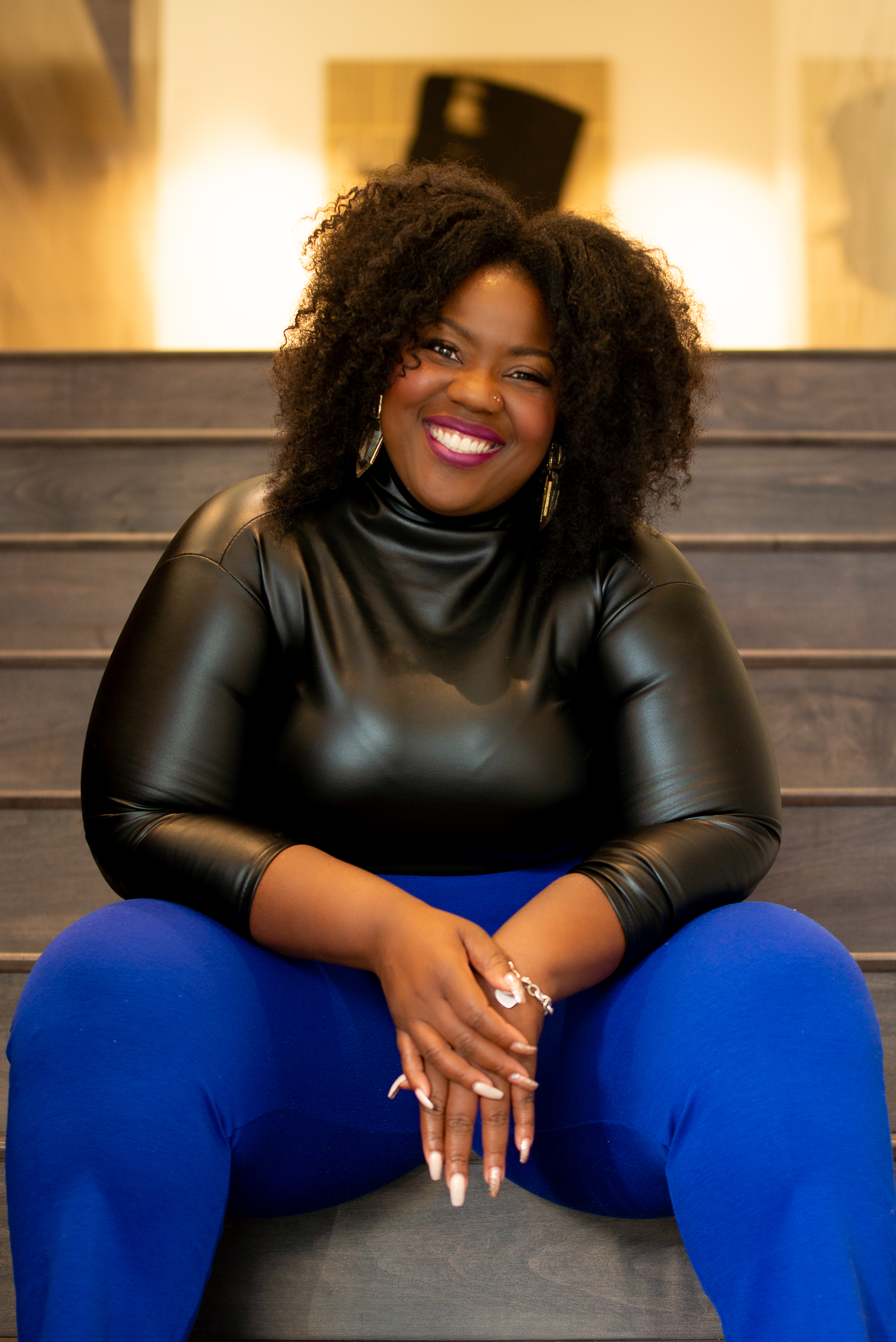 Meet The African American Woman Who Is Teaching A New Perspective About A.a. Women And Specific Mood Conditions.