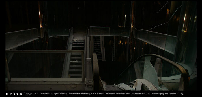 Scariest Abandoned Mall 🌚