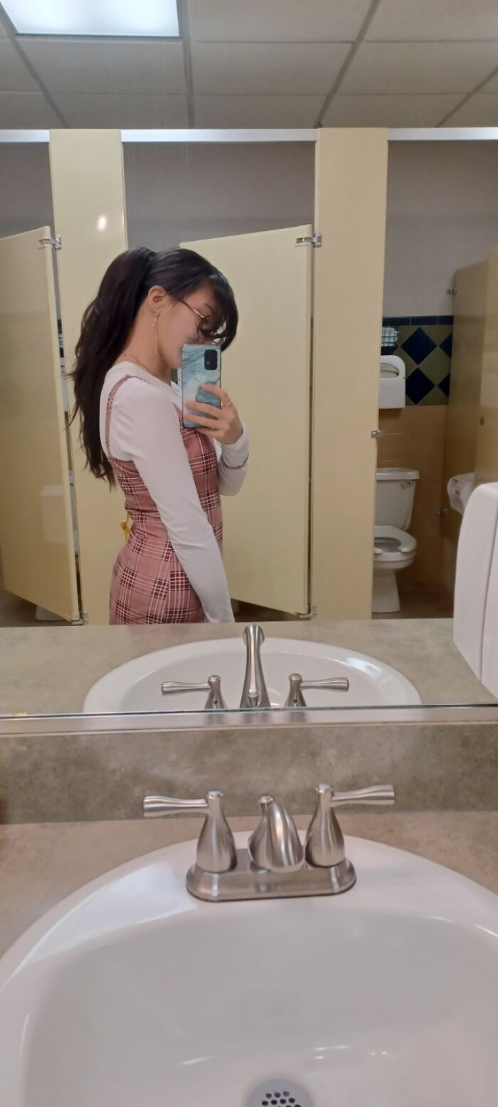 Valentine's Day Outfit! 💕 Not The Usual Style I Wear, But Still Pretty Proud Of How It Turned Out!