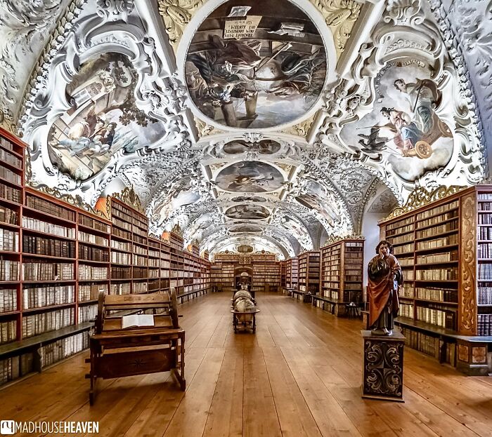 Library Of Strahov Monastery - Theological Hall, Completed In 1679, Prague, Czech Republic