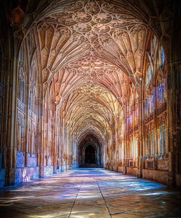 Gloucester Cathedral - An English Cathedral Of The 11th Century, It Is One Of The Masterpieces Of Gothic Architecture Around The World...