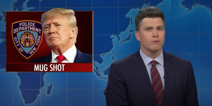 Michael Che Telling The SNL Audience Not To Laugh During Colin Jost's Weekend Update Jokes