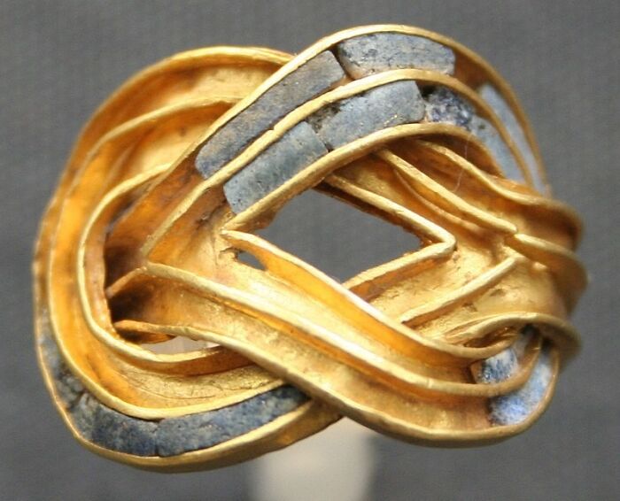 Minoan Gold Ring With Lapis Lazuli Inlays, 1850-1550 Bce