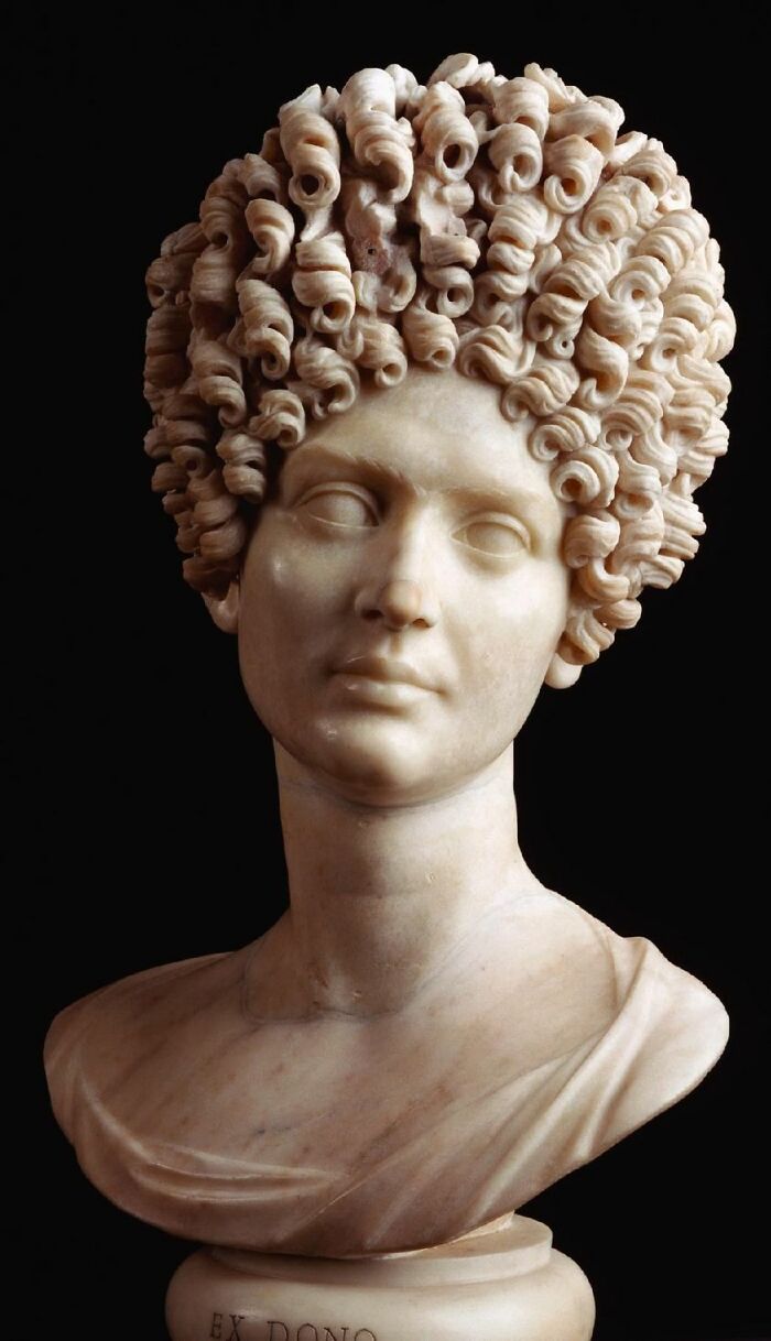 Fonseca Bust, Marble Portrait Bust Of A Flavian Woman - Late First Or Early Second Century Ce , Capitoline Museums