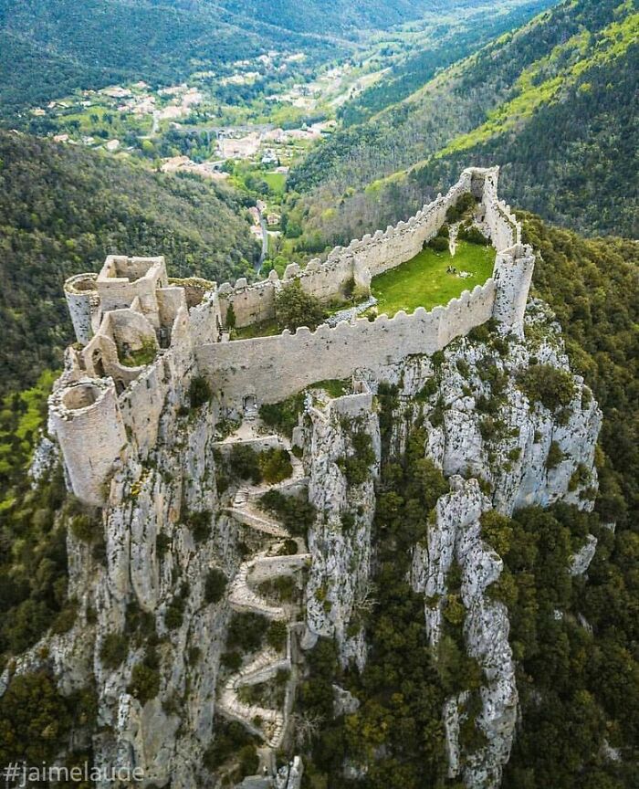 The Ruins Of Château De Puilaurens Are Located In The Languedoc-Roussillon Region Of France, In The Pyrenees Mountains
