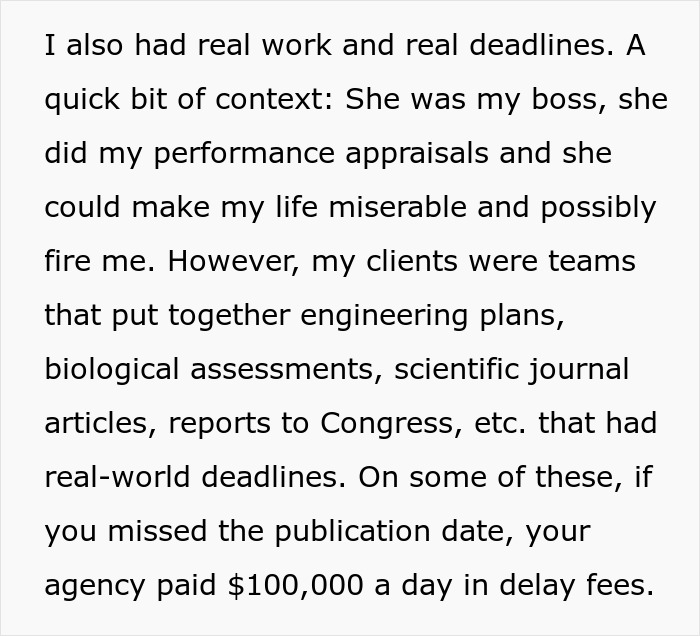 "Print Out The Internet? Yes Ma'am": Employee Shows Boss Just How Stupid Her Request Is By Following It To The Letter "Print Out The Internet? Yes Ma'am": Employee Shows Boss Just How Stupid Her Request Is By Following It To The Letter