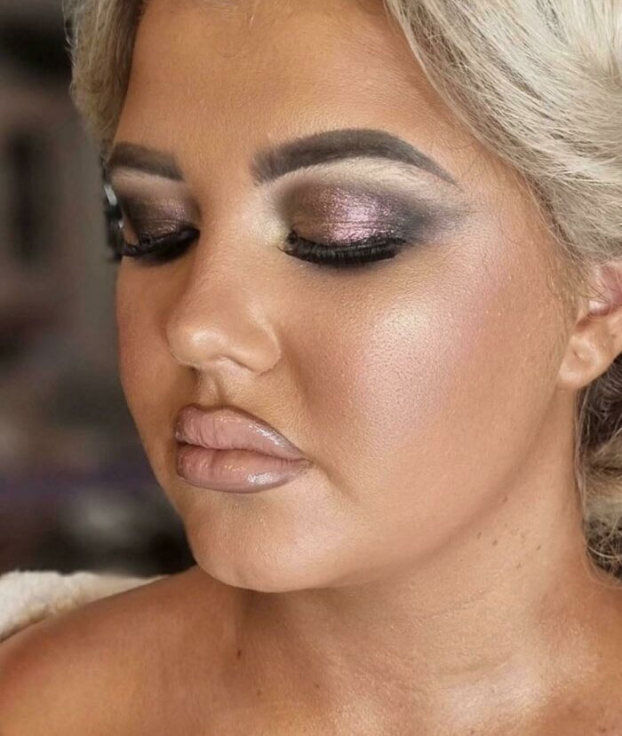 Sigo recibiendo publicidad de esta maquilladora en Instagram 