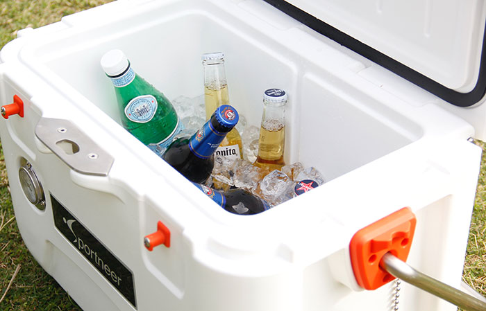 Cooler with drinks and ice