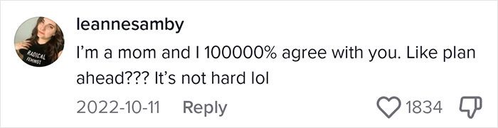 Entitled Mom Breaks Into Hysterics After Child-Free Coworker Refuses To Give Up Her Holiday, The Internet Applauds Entitled Mom Breaks Into Hysterics After Child-Free Coworker Refuses To Give Up Her Holiday, The Internet Applauds