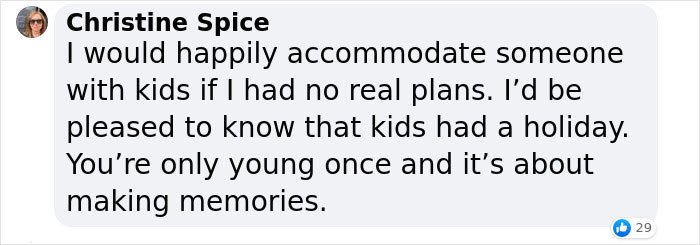 Entitled Mom Breaks Into Hysterics After Child-Free Coworker Refuses To Give Up Her Holiday, The Internet Applauds Entitled Mom Breaks Into Hysterics After Child-Free Coworker Refuses To Give Up Her Holiday, The Internet Applauds