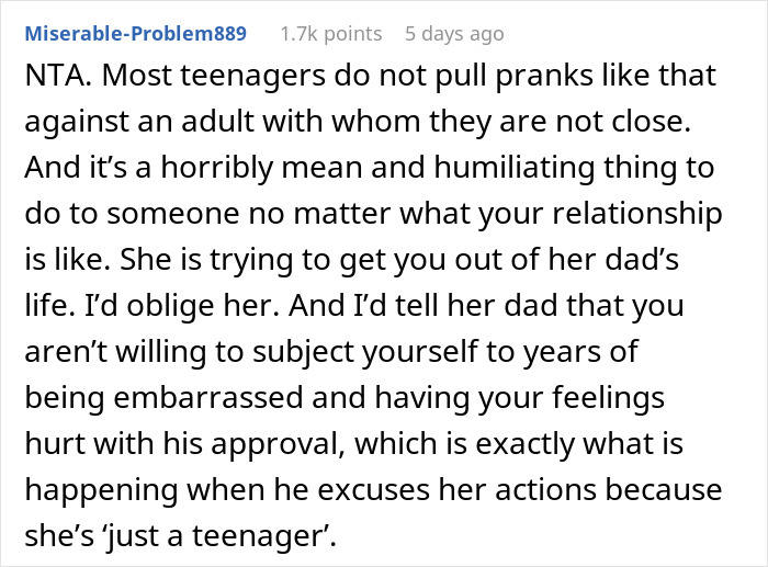 Woman Leaves Her Fiance's Birthday Party In Tears As His 16 Y.O. Daughter Played An Offensive Prank On Her Woman Leaves Her Fiance's Birthday Party In Tears As His 16 Y.O. Daughter Played An Offensive Prank On Her