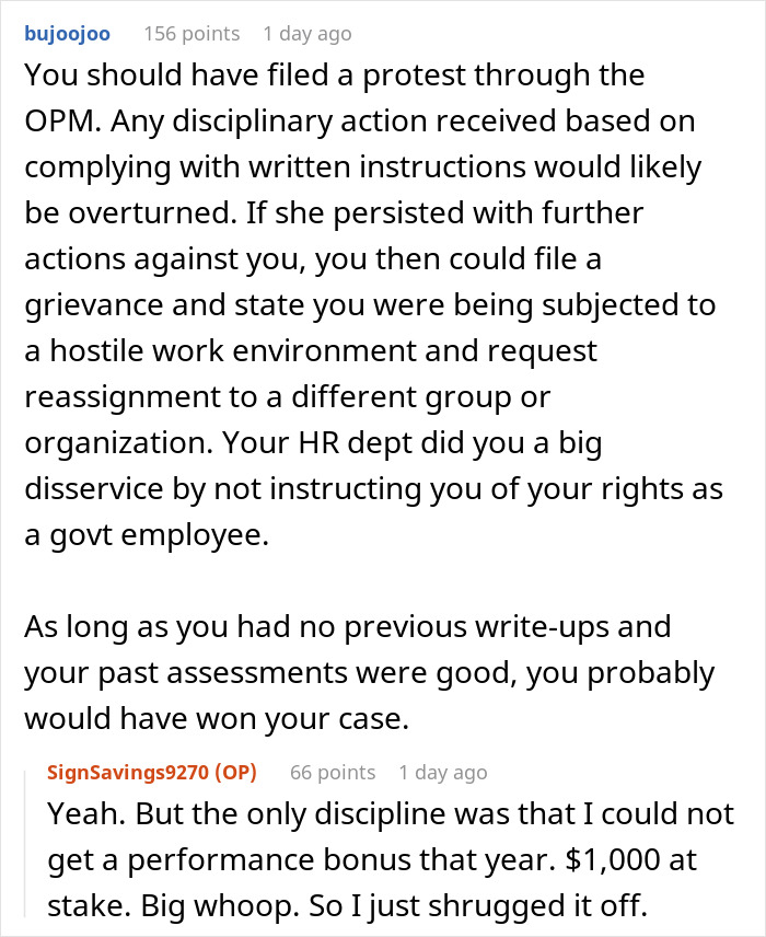 "Print Out The Internet? Yes Ma'am": Employee Shows Boss Just How Stupid Her Request Is By Following It To The Letter "Print Out The Internet? Yes Ma'am": Employee Shows Boss Just How Stupid Her Request Is By Following It To The Letter