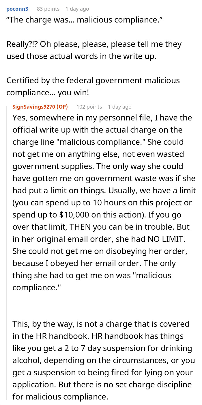 "Print Out The Internet? Yes Ma'am": Employee Shows Boss Just How Stupid Her Request Is By Following It To The Letter "Print Out The Internet? Yes Ma'am": Employee Shows Boss Just How Stupid Her Request Is By Following It To The Letter