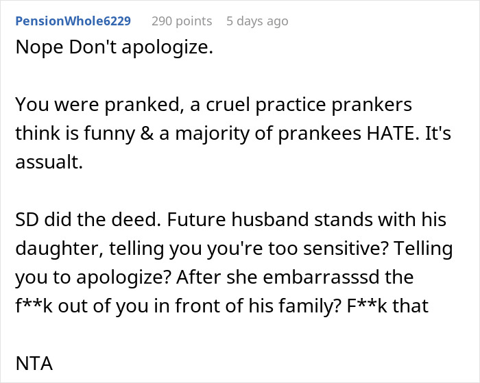 Woman Leaves Her Fiance's Birthday Party In Tears As His 16 Y.O. Daughter Played An Offensive Prank On Her Woman Leaves Her Fiance's Birthday Party In Tears As His 16 Y.O. Daughter Played An Offensive Prank On Her