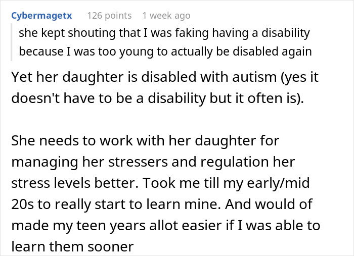 Karen Has A Meltdown Over Service Dog And Calls The Cops, Gets Banned From Walmart For A Year Karen Has A Meltdown Over Service Dog And Calls The Cops, Gets Banned From Walmart For A Year