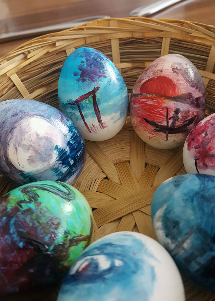 Easter Eggs With Food Coloring
