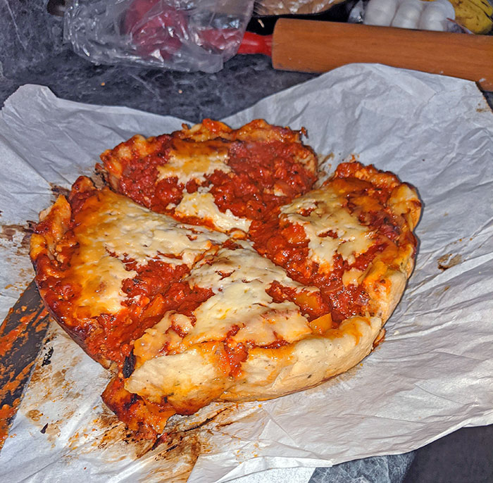 We Tried Slow Cooker Deep Dish Pizza