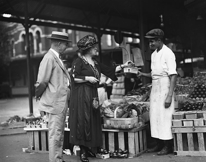 Market In 1922