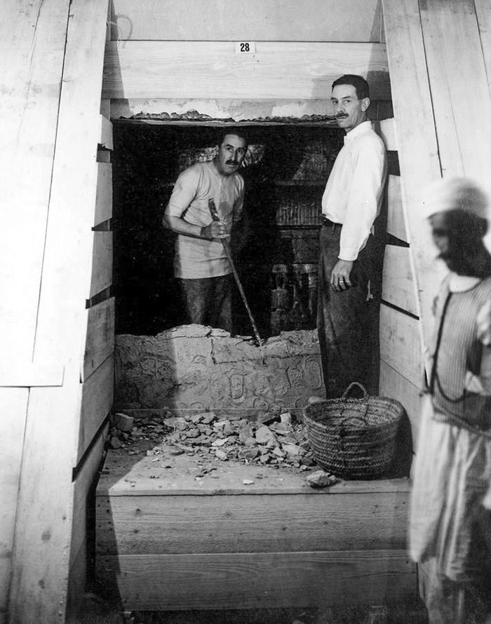 Excavation Of The Tomb Of Tutankhamun