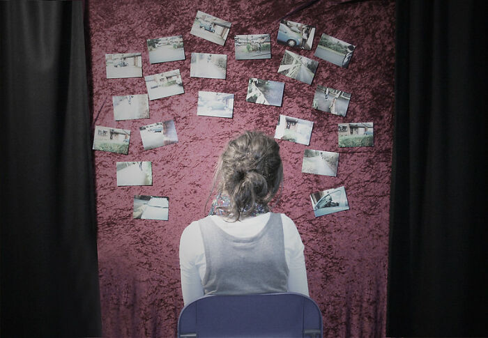 Woman On Tik Tok Goes Viral With 20M Views For Explaining Why People Living Alone Shouldn't Turn Lights On Right Away After Coming Home Woman On Tik Tok Goes Viral With 20M Views For Explaining Why People Living Alone Shouldn't Turn Lights On Right Away After Coming Home