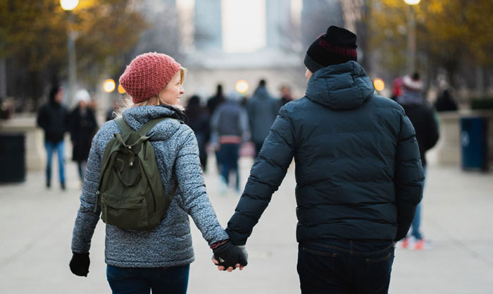 Man Asks Internet For Advice If He Should Contact GF After Being Incarcerated For 9 Years And Losing Touch