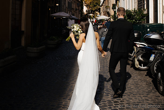 “AITA For Not Reinviting My Sister And Her Family To My Wedding After We Changed It?”