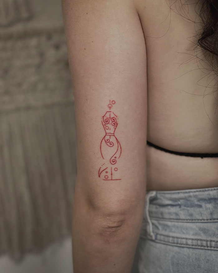 17 Tasteful Tattoos Made With Red Ink. Eye-Catching With Their