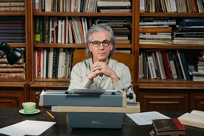 Woman Shares How Others Automatically Assume She's Dumb Because Of Her Looks, Shares Crazy Story Woman Shares How Others Automatically Assume She's Dumb Because Of Her Looks, Shares Crazy Story