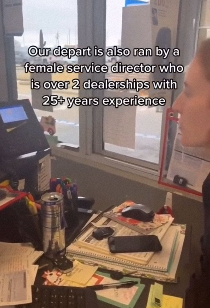 Karen Complains Women Don't Belong In Auto Service, Demands A Male Mechanic Karen Complains Women Don't Belong In Auto Service, Demands A Male Mechanic