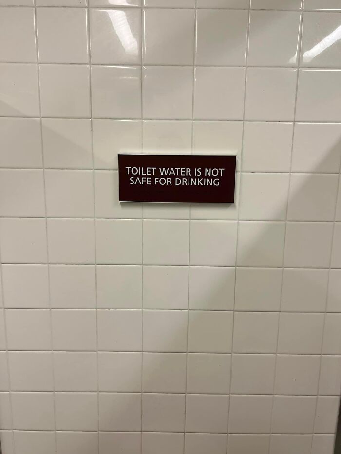 affiche eau toilettes pas potable