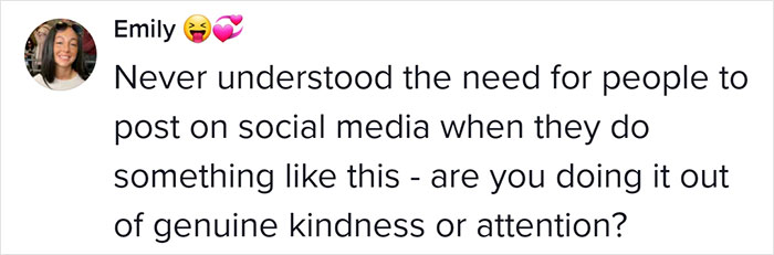 Influencer Is Left In Tears After Strangers Refuse Her Offer To Pay For Their Grocery Shopping Influencer Is Left In Tears After Strangers Refuse Her Offer To Pay For Their Grocery Shopping